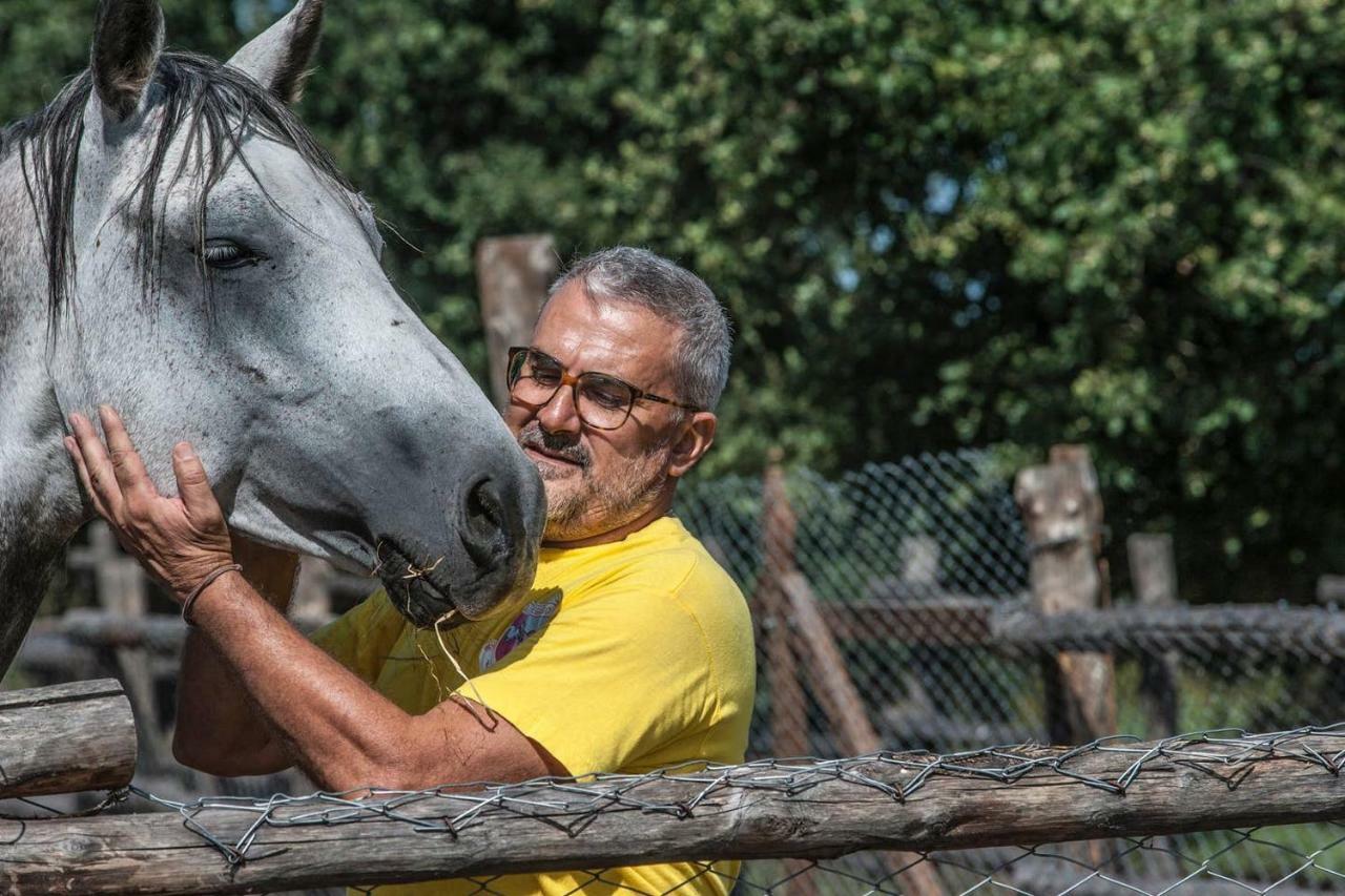 Piccolo Casale A "Le Moline" In Una Vera Fattoria Vetralla Exterior foto